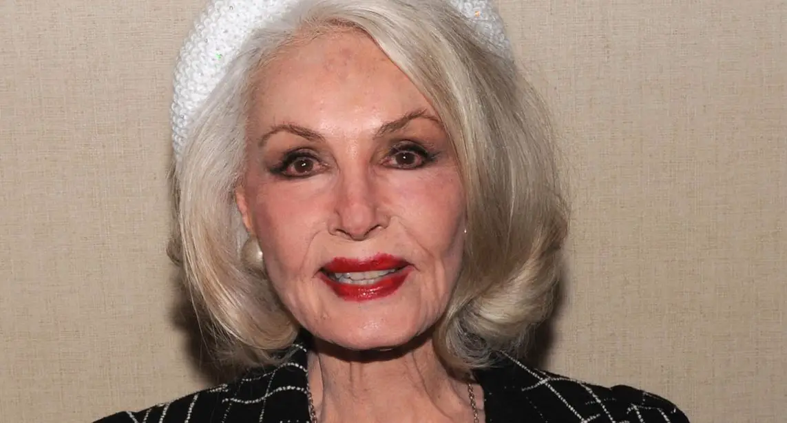 Julie Newmar Net worth, Age BioWiki, Husband, Weight, Kids 2024 The