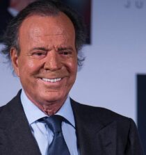 Julio Iglesias net worth