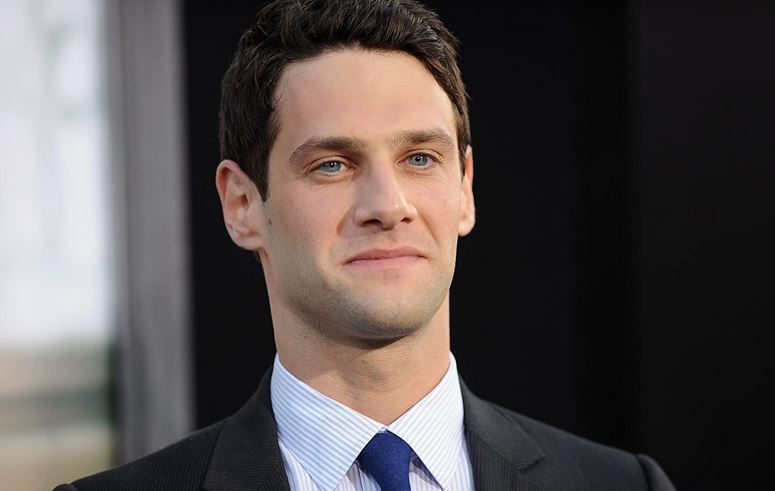 Justin Bartha age