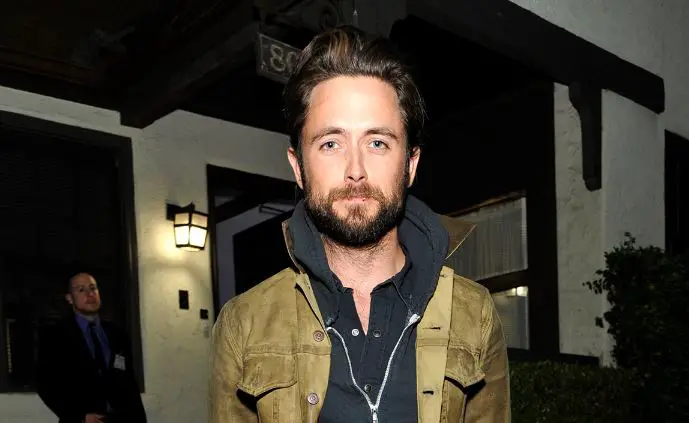 Justin Chatwin - Photos, Videos, Birthday, Latest News, Height In