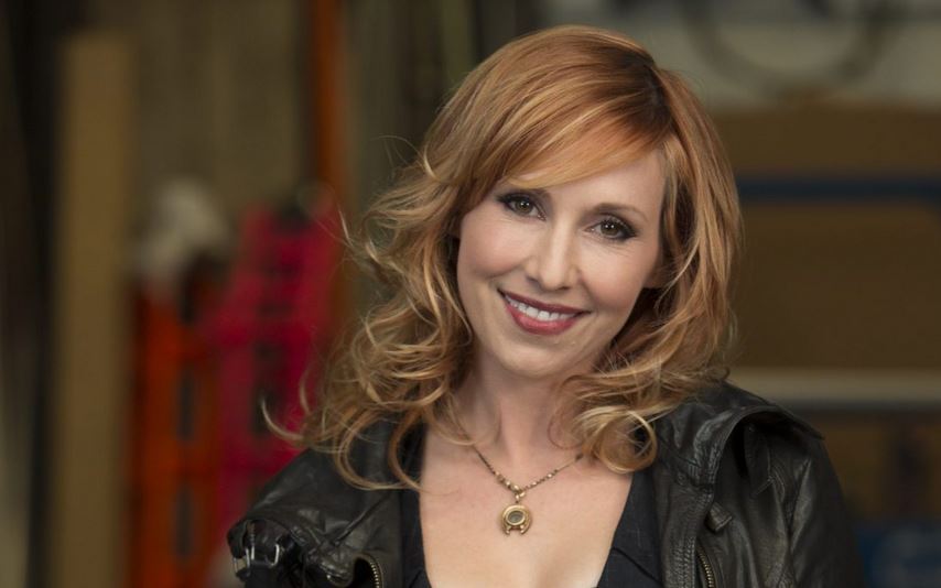 Kari Byron height