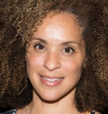 Karyn Parsons weight