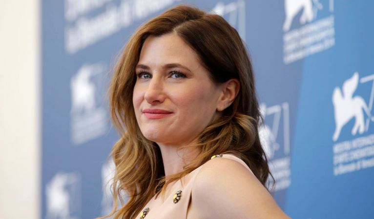 Kathryn Hahn age