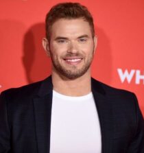 Kellan Lutz weight