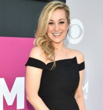 Kellie Pickler height