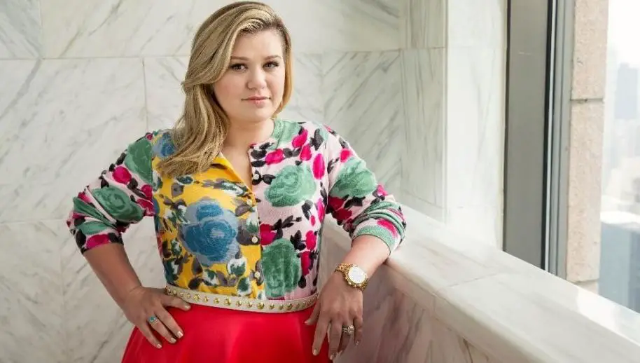 Kelly Clarkson weight