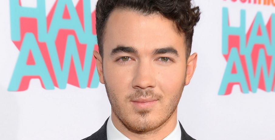 Kevin Jonas weight