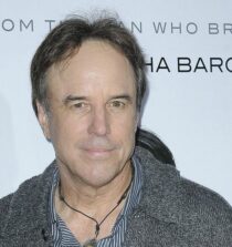 Kevin Nealon net worth