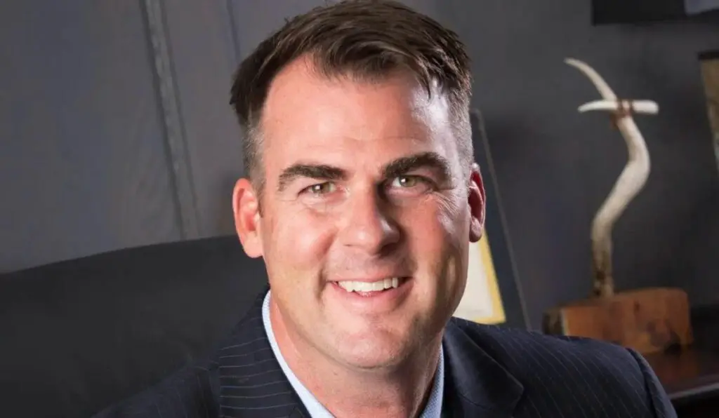 Kevin Stitt Age, Net worth: Wife, Kids, Weight, Bio-Wiki 2024| The Personage