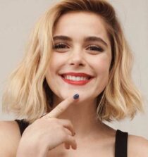 Kiernan Shipka weight