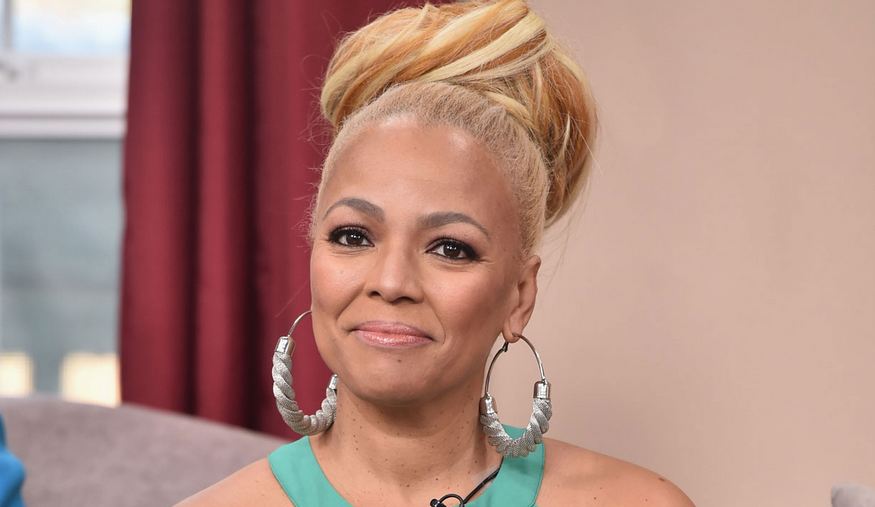 Kim Fields height