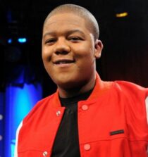 Kyle Massey height