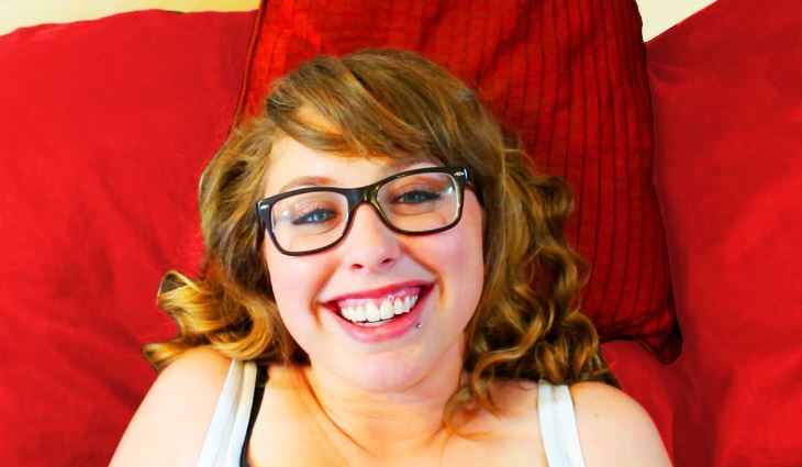 Laci Green height