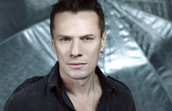 Larry Mullen Jr