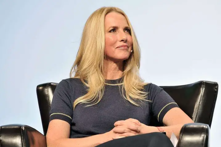 Laurene Powell height