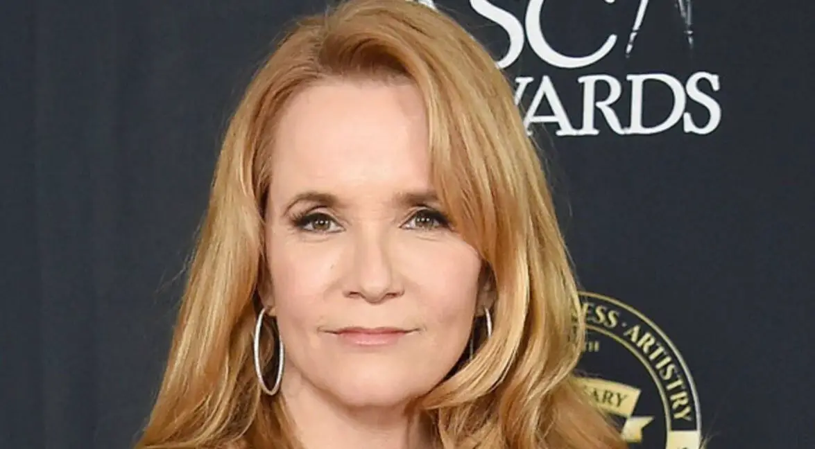 Lea Thompson net worth