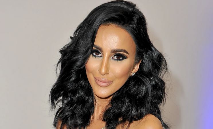 Lilly Ghalichi weight