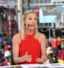 Lindsay Ann Czarniak height