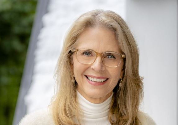 Lindsay Wagner age