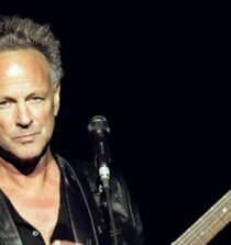 Lindsey Buckingham height