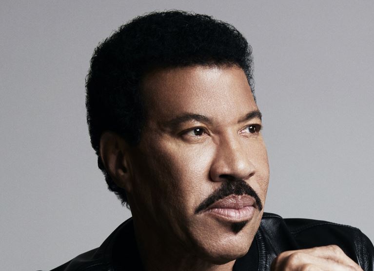 Lionel Richie height