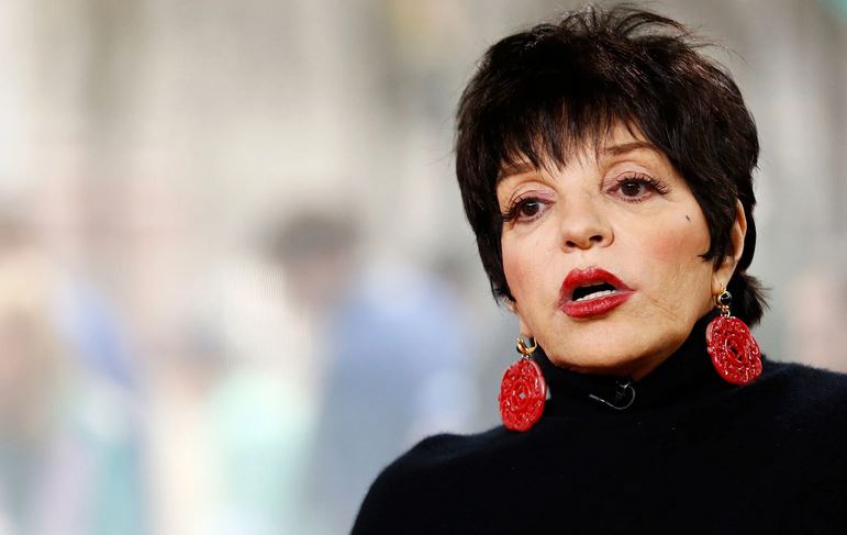 Liza Minnelli height