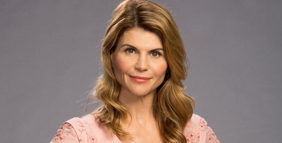 Lori Loughlin height