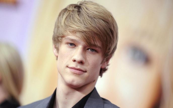 Lucas Till weight