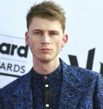 Machine Gun Kelly net worth