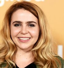 Mae Whitman weight