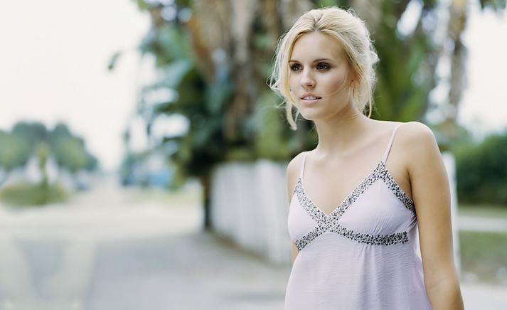 Maggie Grace age