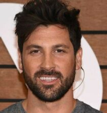 Maksim Chmerkovskiy weight