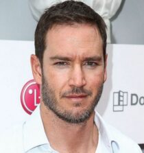 Mark Paul Gosselaar weight