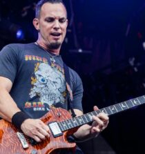 Mark Tremonti weight