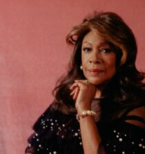 Mary Wilson height