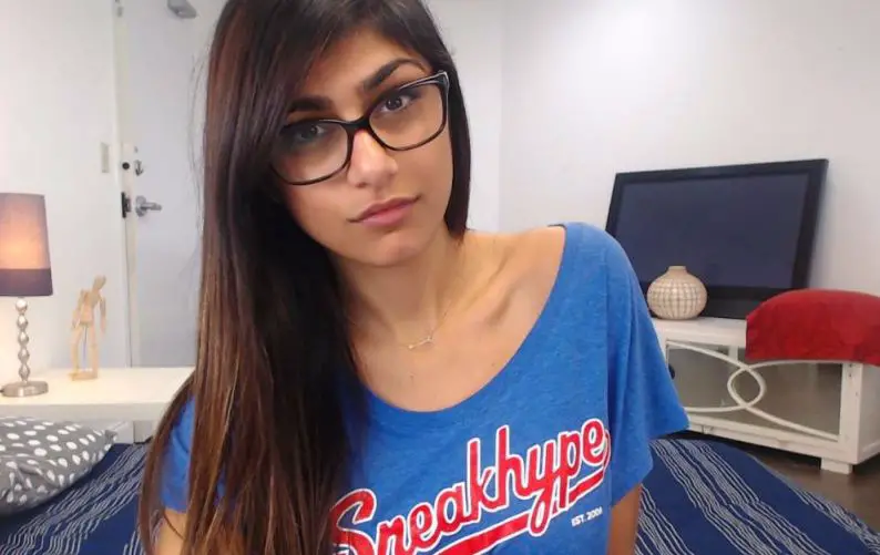 Mia Khalifa height