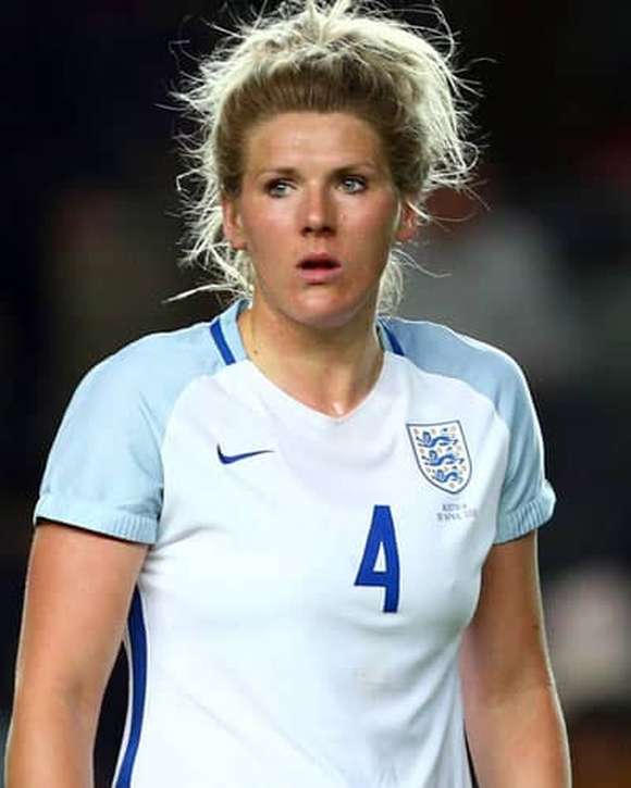 Millie Bright net worth