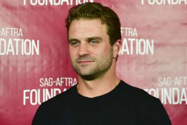 Milo Gibson height