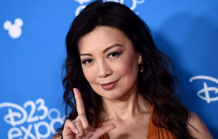 Ming Na Wen weight