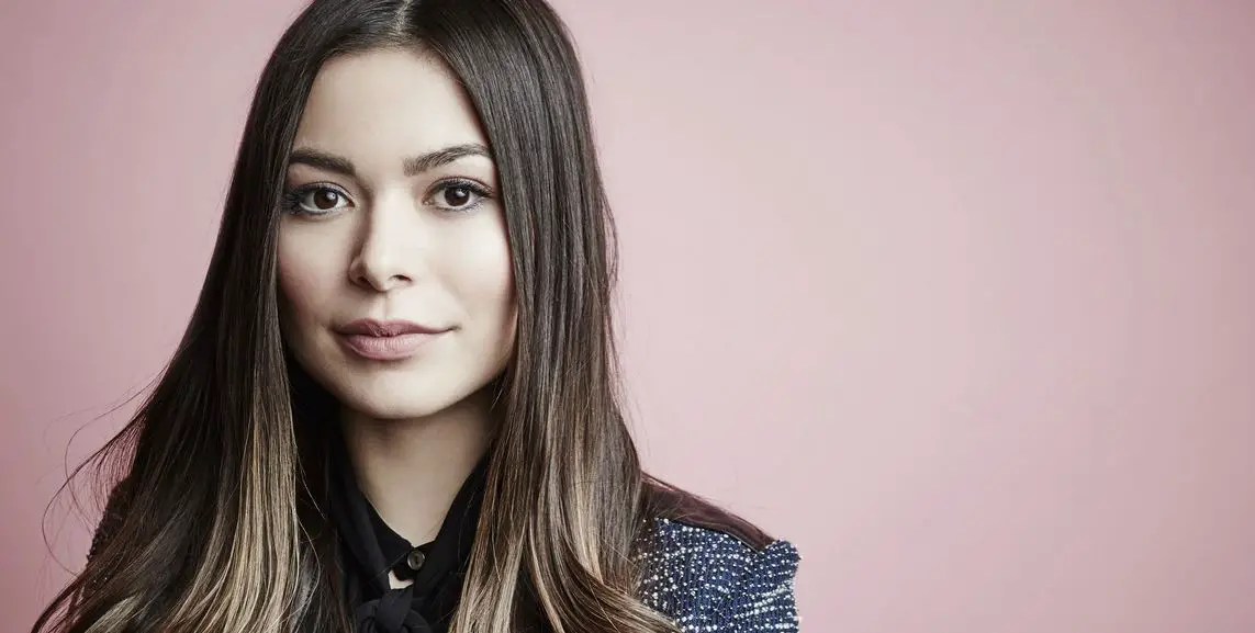 Miranda Cosgrove Net worth, Age Wife, BioWiki, Weight, Kids 2023 The