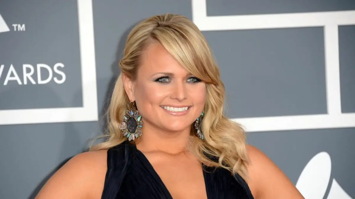 Biography Of Miranda Lambert, Facts, Real Name, Age, Net-worth, Awards