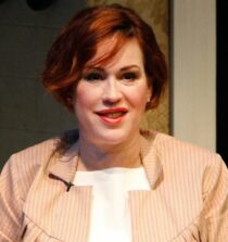 Molly Ringwald age