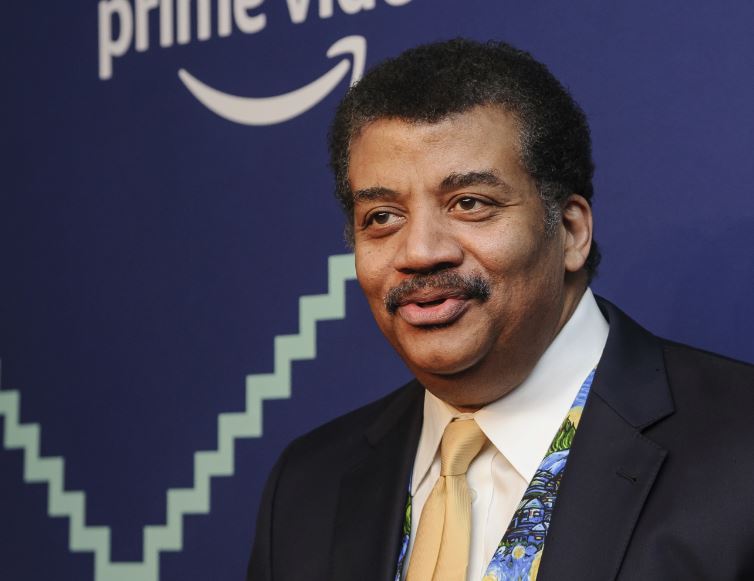 Neil Degrasse Tyson height