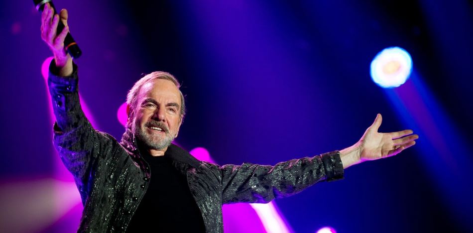 How Old Is Neil Diamond and What is His Net Worth?