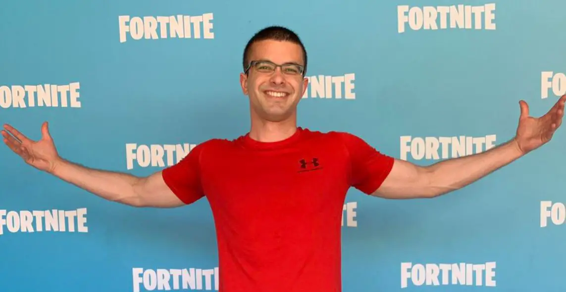 Nick Eh 30 Net worth, Age BioWiki, Wife, Kids, Weight 2024 The Personage