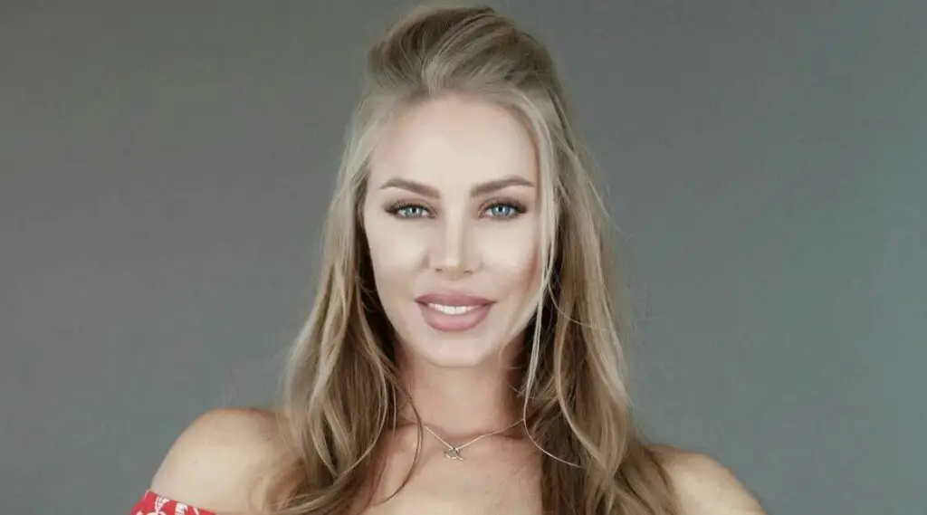 Nicole Aniston Age Net Worth Wife Bio Wiki Weight Kids 2024 The   Nicole Aniston Weight 1024x569 