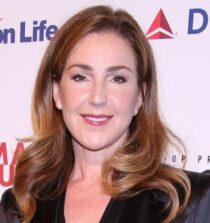 Peri Gilpin net worth