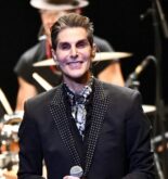 Perry Farrell weight