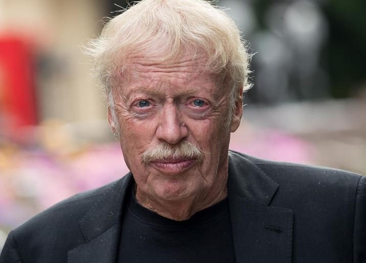 Phil Knight net worth