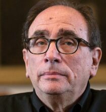 R. L. Stine height